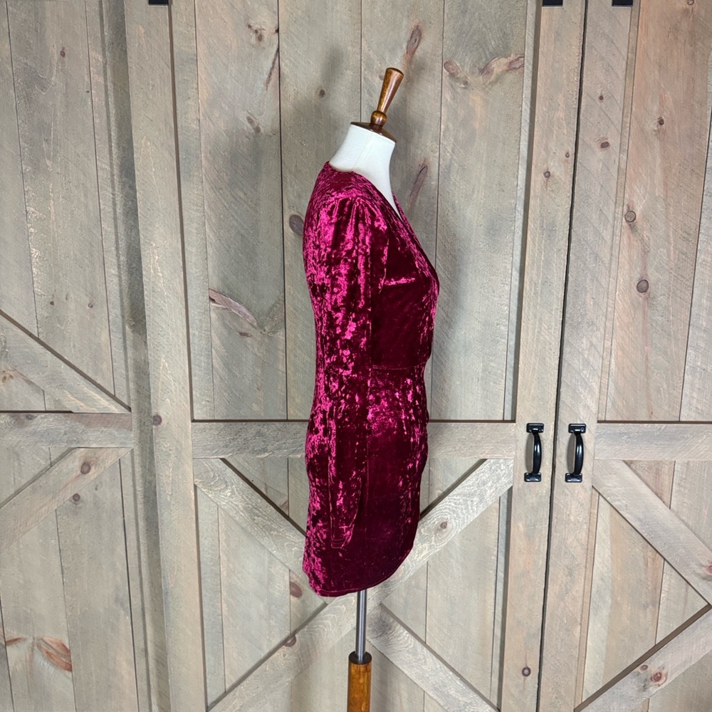 Betsey Johnson deep red crushed velvet long sleeve dress Size Small - Picture 5 of 9